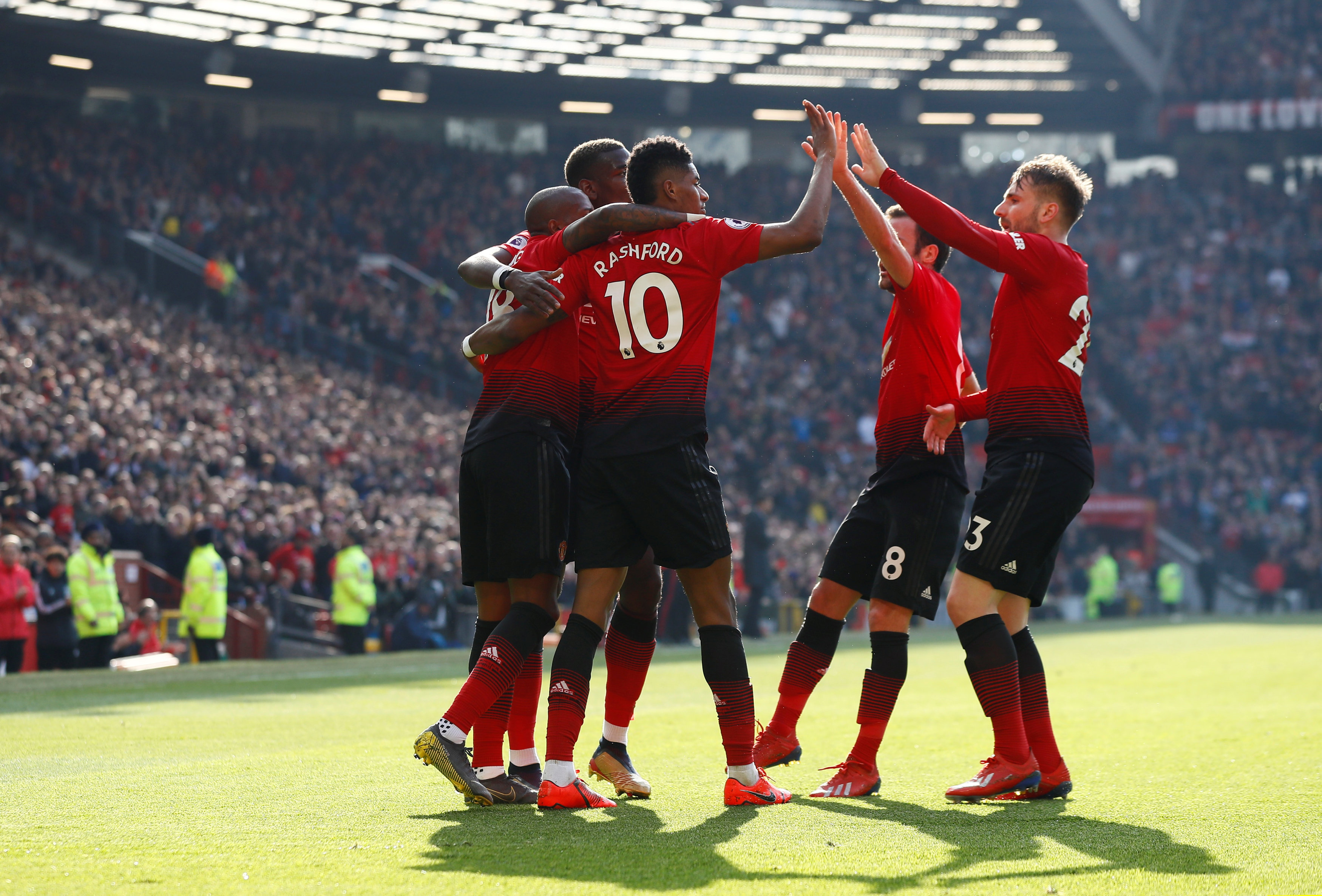 现在赛场上 现在赛场上